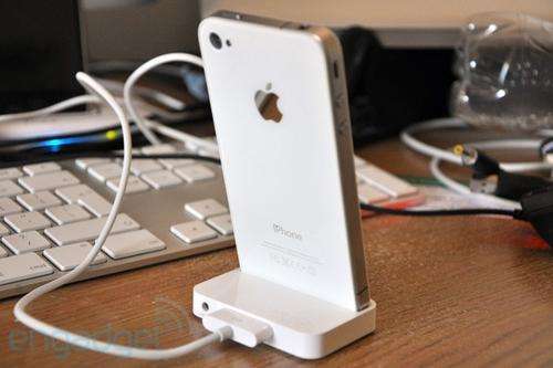 iPhone 4/4S Charging Dock
